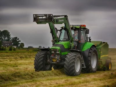Deutz Fahr Traktoren – Kraft und Komfort auf jedem Feld